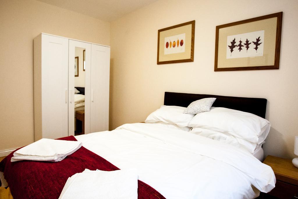 Dominick Street Apartments Голуей Екстериор снимка