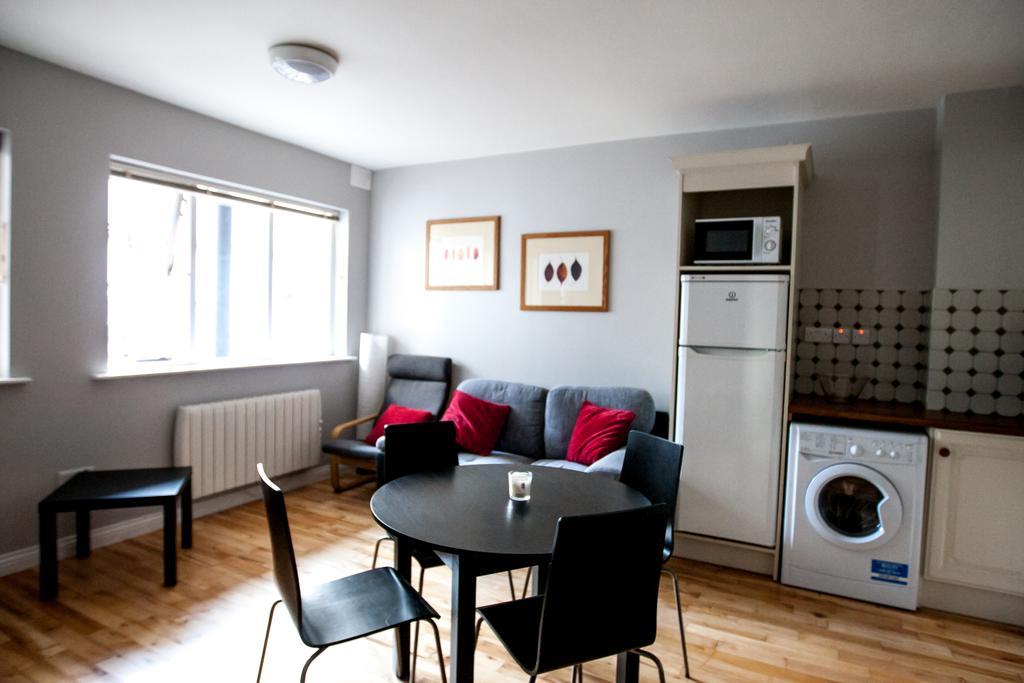 Dominick Street Apartments Голуей Екстериор снимка