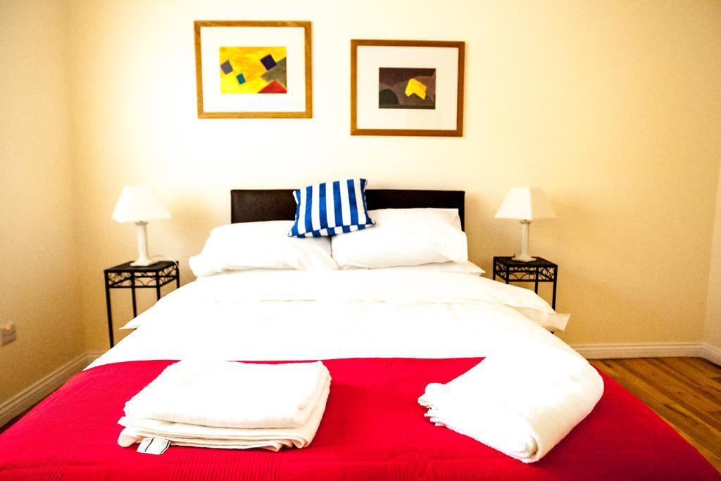 Dominick Street Apartments Голуей Екстериор снимка