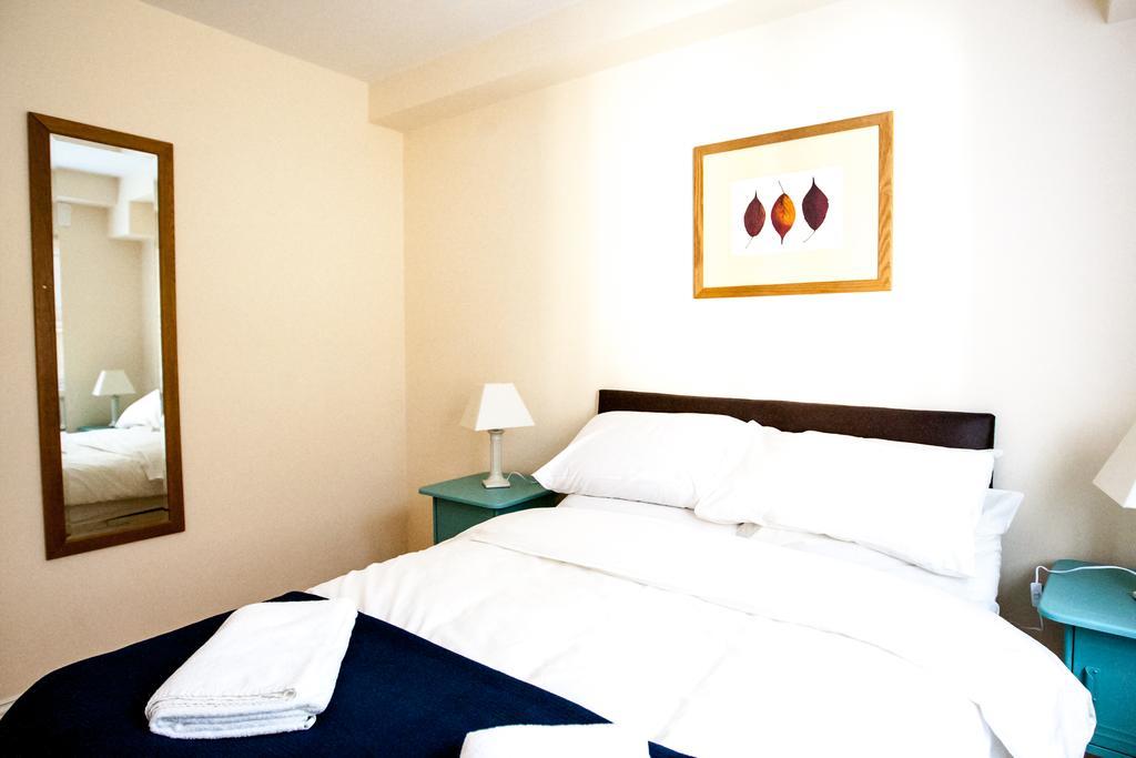 Dominick Street Apartments Голуей Екстериор снимка