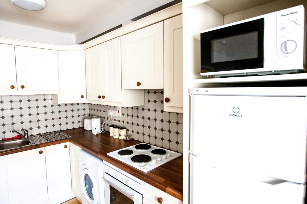 Dominick Street Apartments Голуей Екстериор снимка