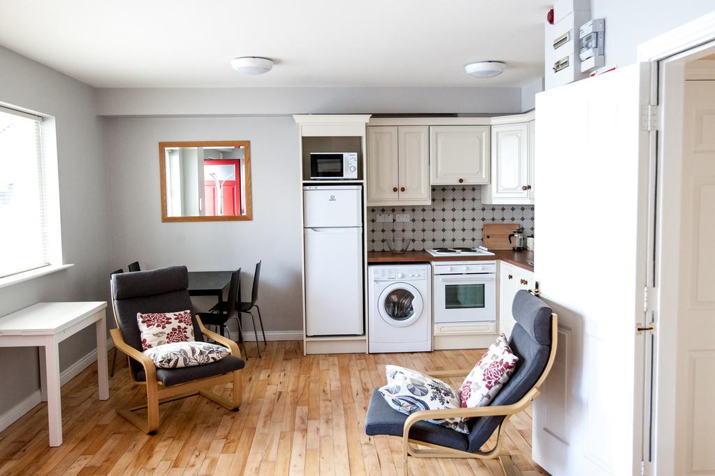 Dominick Street Apartments Голуей Екстериор снимка