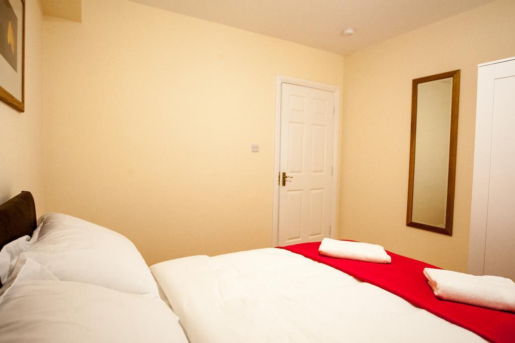 Dominick Street Apartments Голуей Екстериор снимка