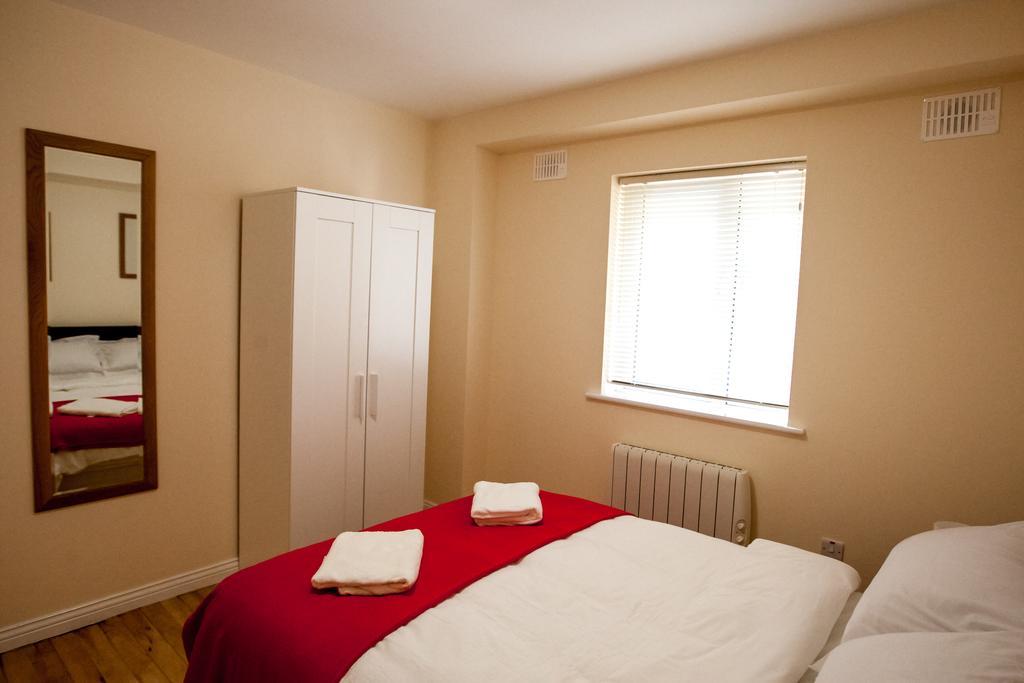Dominick Street Apartments Голуей Екстериор снимка