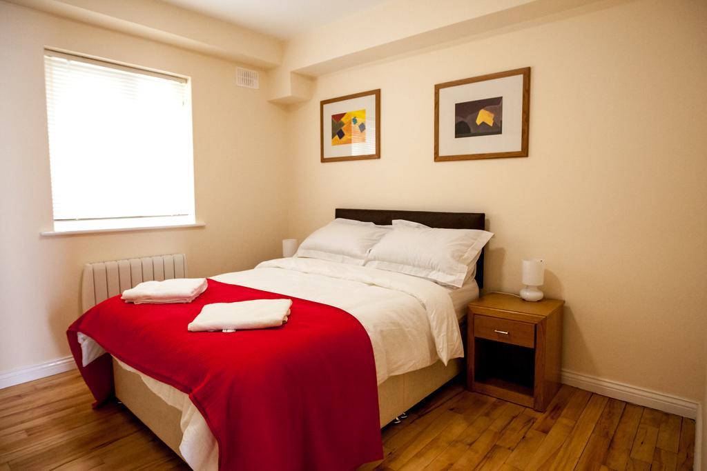 Dominick Street Apartments Голуей Екстериор снимка