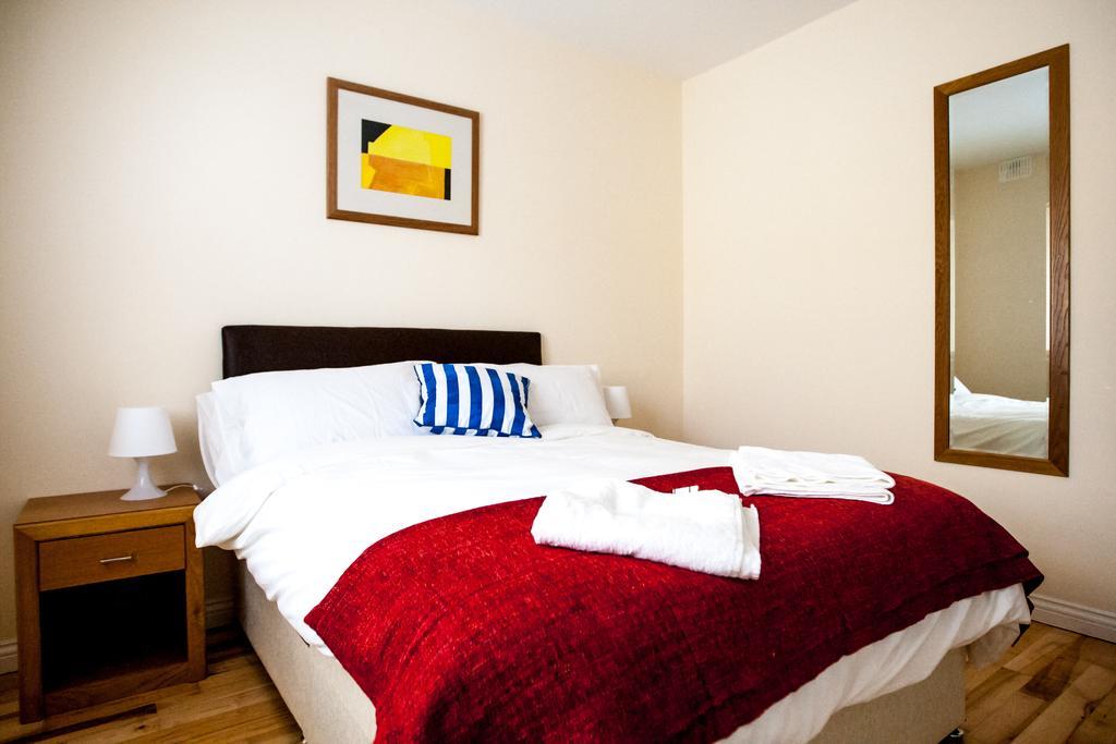 Dominick Street Apartments Голуей Екстериор снимка