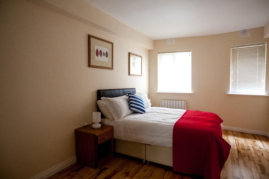 Dominick Street Apartments Голуей Екстериор снимка